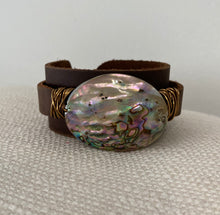 Load image into Gallery viewer, Leather Cuff Abalone Bracelet
